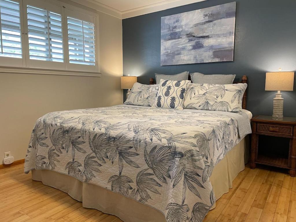 Molokai Island Retreat With Beautiful Ocean Views And Pool - Newly Remodeled! Apartment Ualapue Екстериор снимка